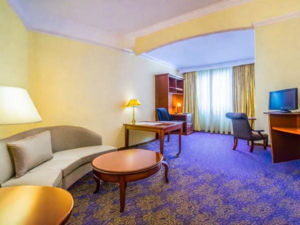 Ramada Almaty foto