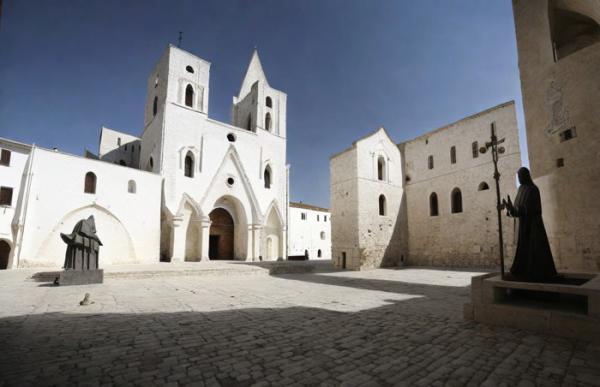 Basiliek van St.  Nicolaas foto