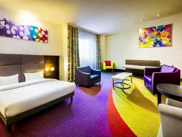 Ibis Styles Dragon Mart Dubai foto