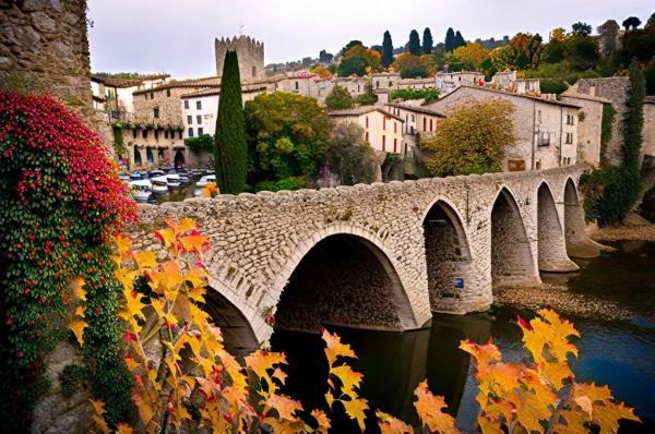 Besalu foto