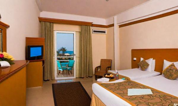 Foto's van Hotel Crystal Flora Beach Resort